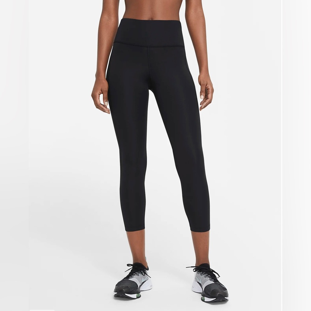 Nike - epic fast crop leggings NWT- XS